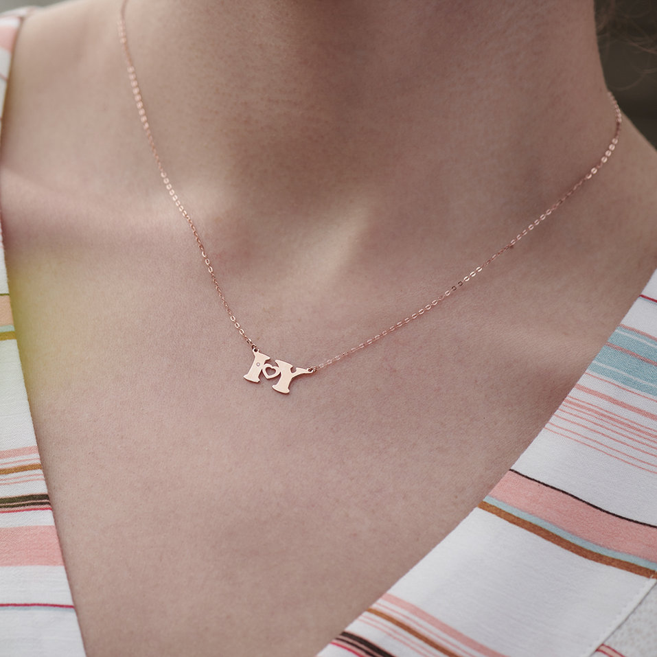 Náhrdelník s diamantom I Love U