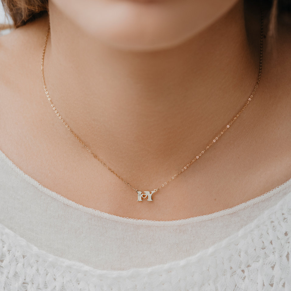 Náhrdelník s diamantom I Love U