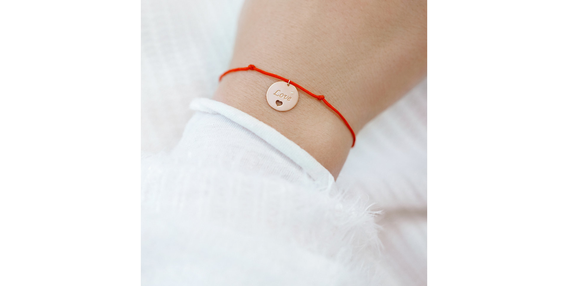 Diamantový náramok so šnúrkou Love Magical