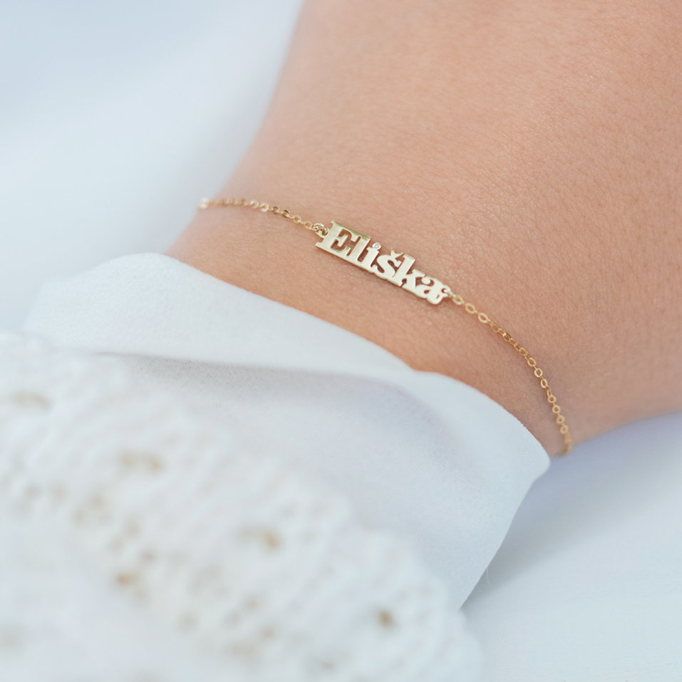 Náramok s diamantom Name