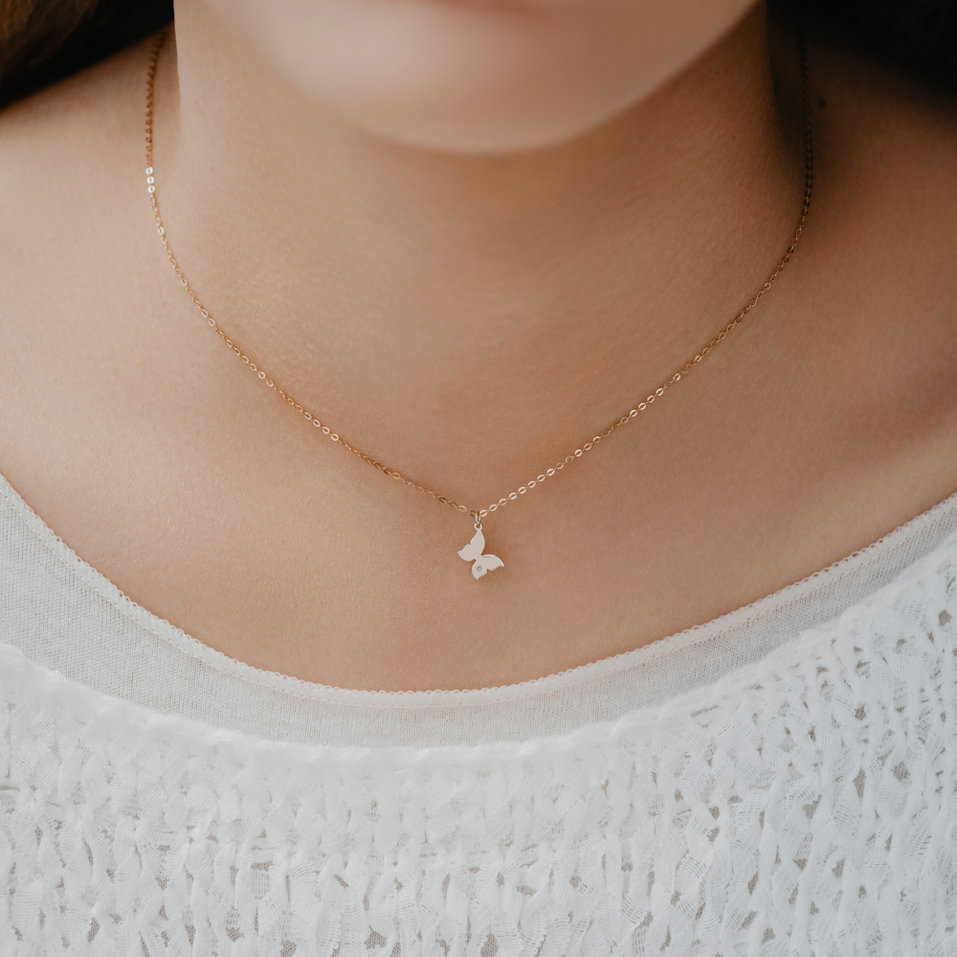 Náhrdelník s diamantom Lovely Butterfly