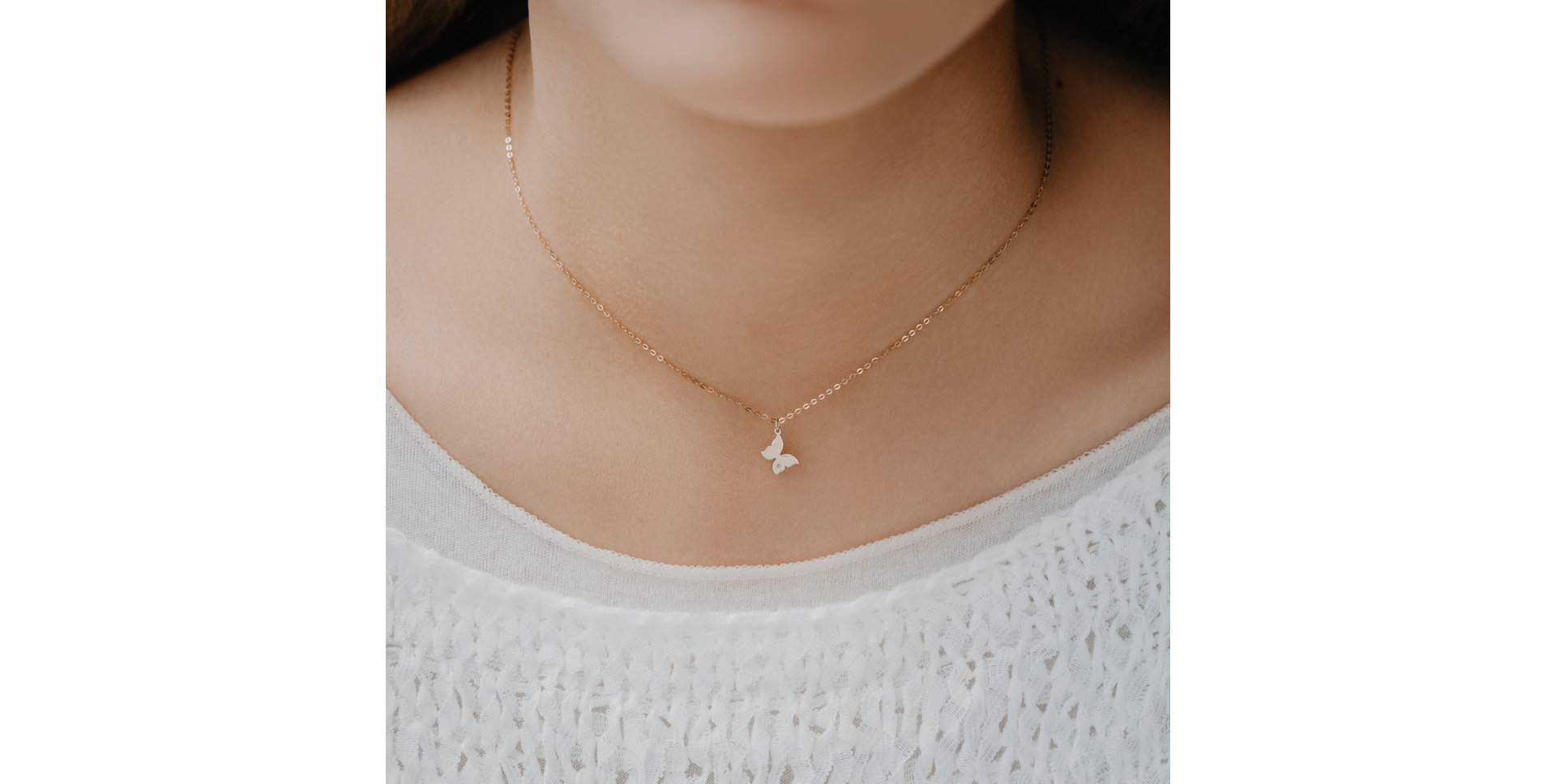 Náhrdelník s diamantom Lovely Butterfly