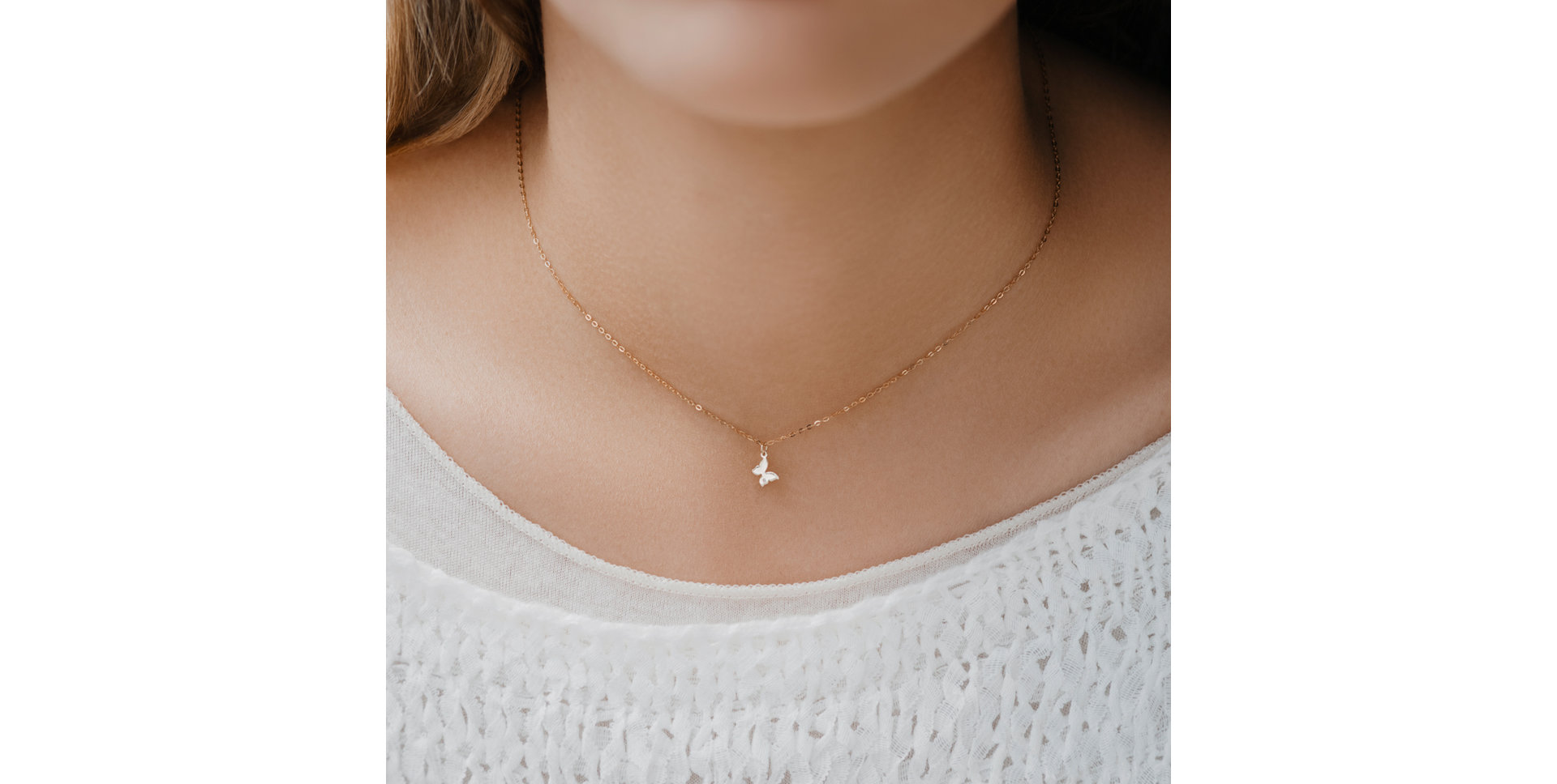 Náhrdelník s diamantom Lovely Butterfly