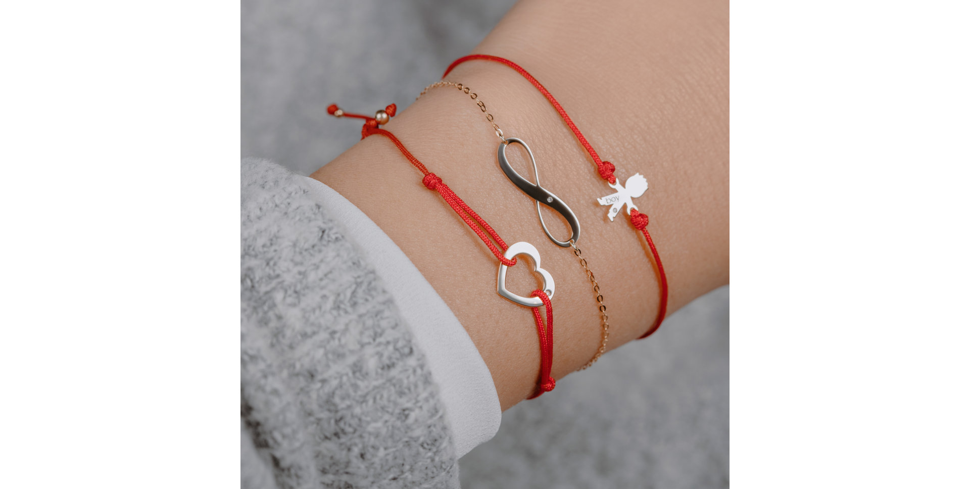 Diamantový náramok so šnúrkou Love