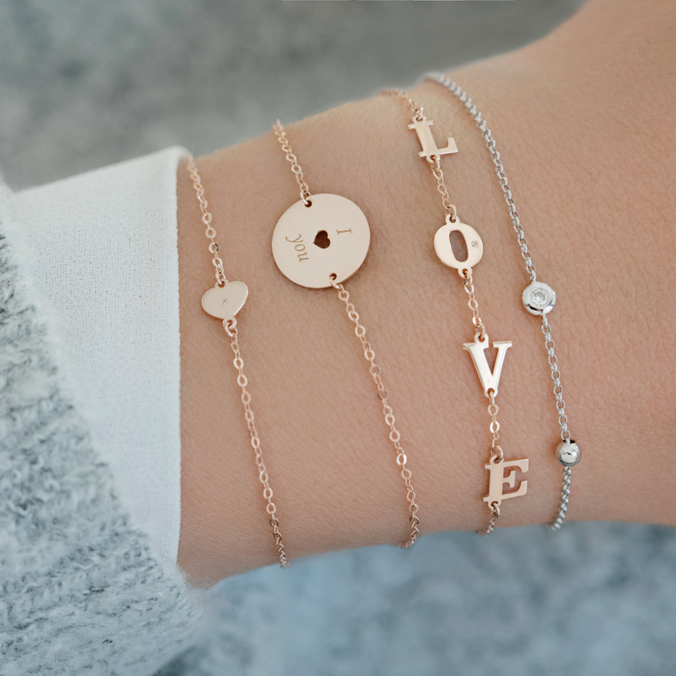 Náramok s diamantom Love