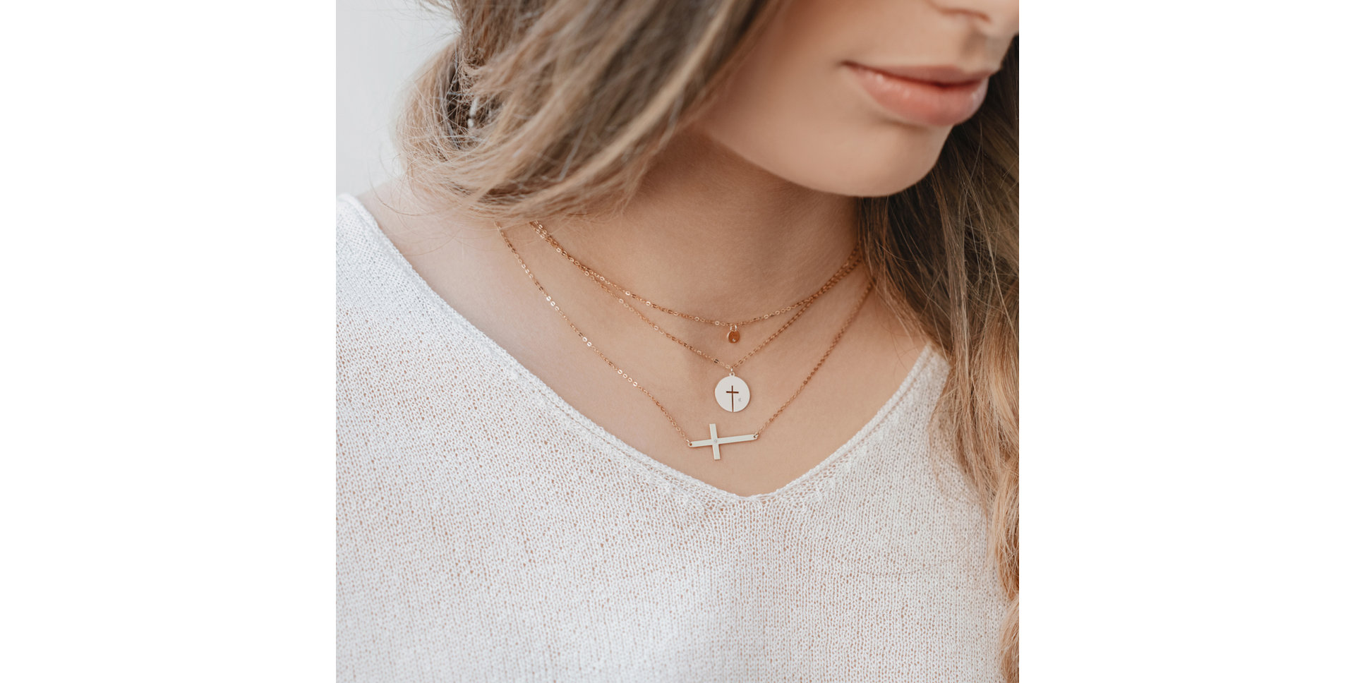 Náhrdelník s diamantom Little Cross