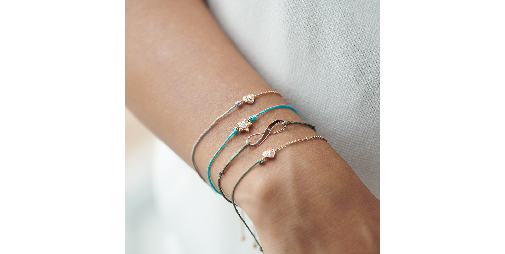 Diamantový náramok so šnúrkou Infinity