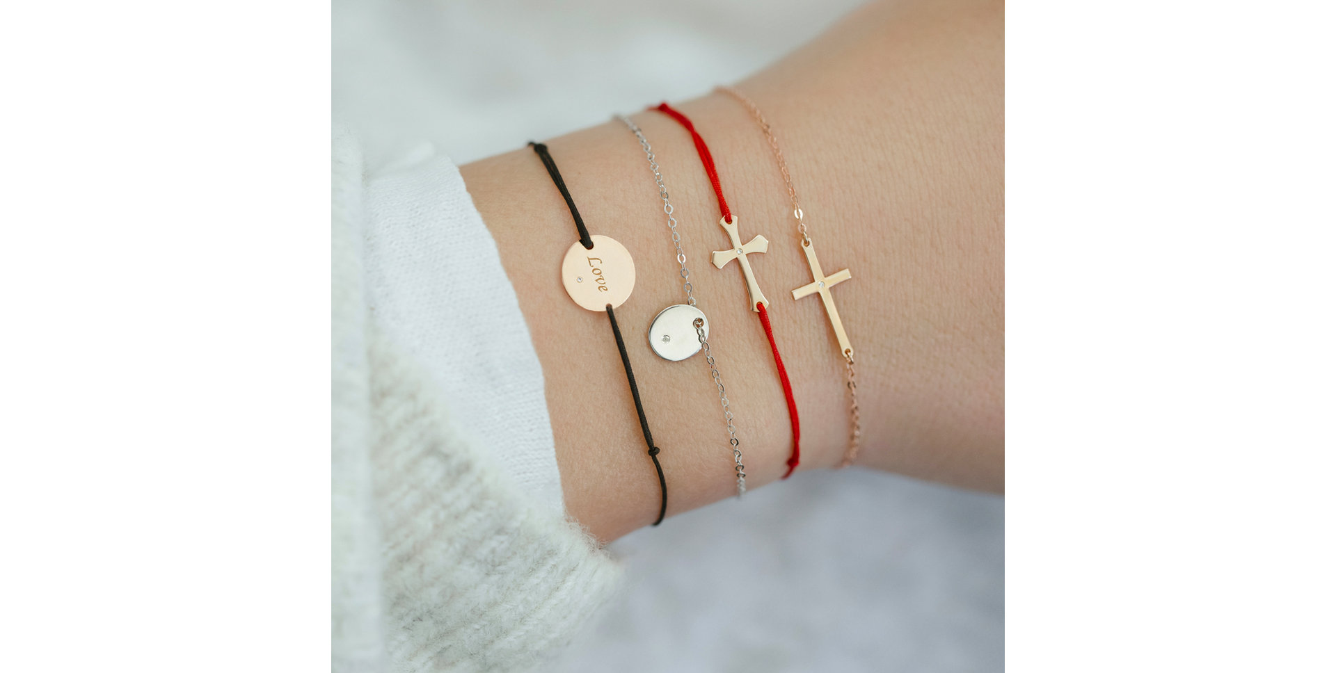 Diamantový náramok so šnúrkou Simple Love