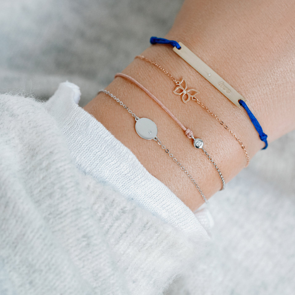 Diamantový náramok so šnúrkou Love