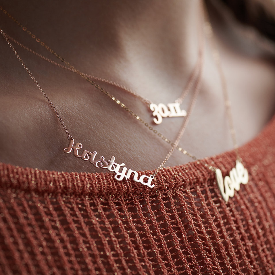 Náhrdelník s diamantom Love