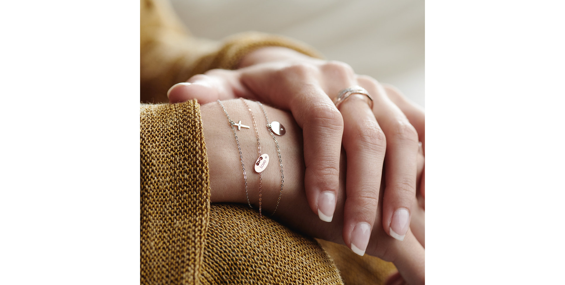 Náramok s diamantom Love Stamp Message