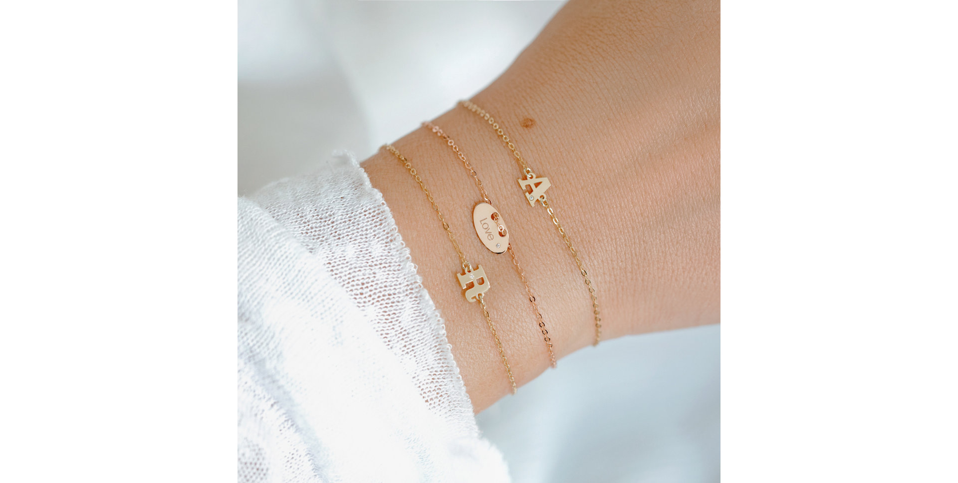 Náramok s diamantom Love Stamp Message