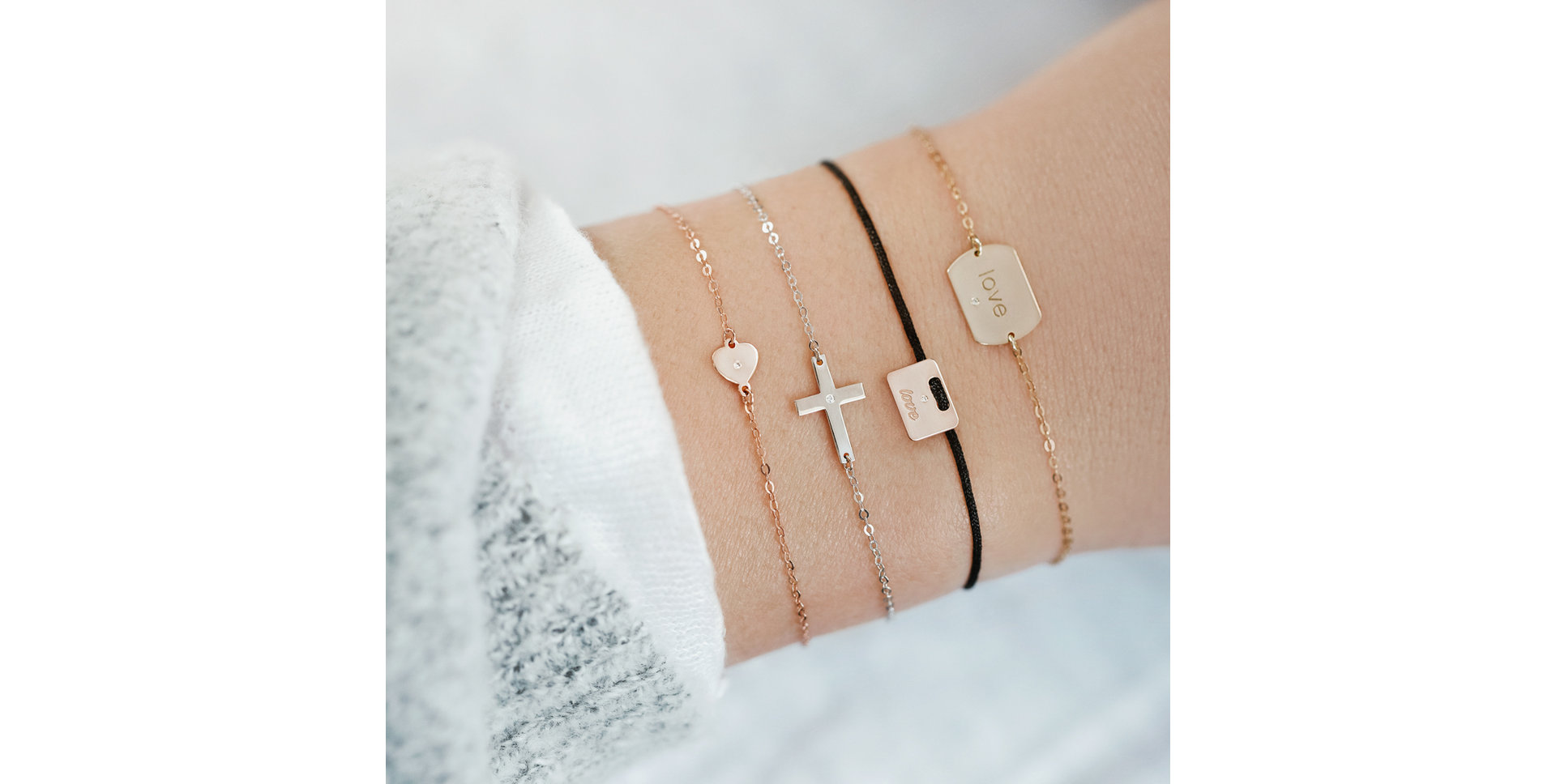 Diamantový náramok so šnúrkou Military Stamp Love