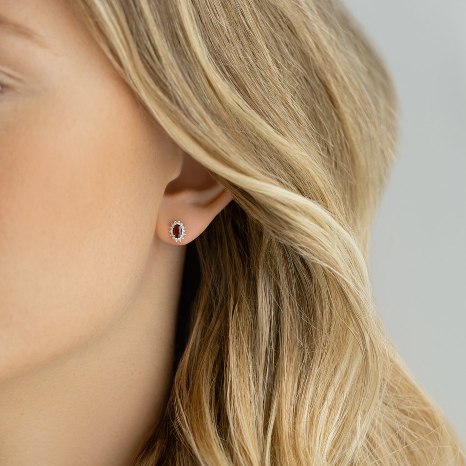 Náušnice s diamantmi a rubínom Princess