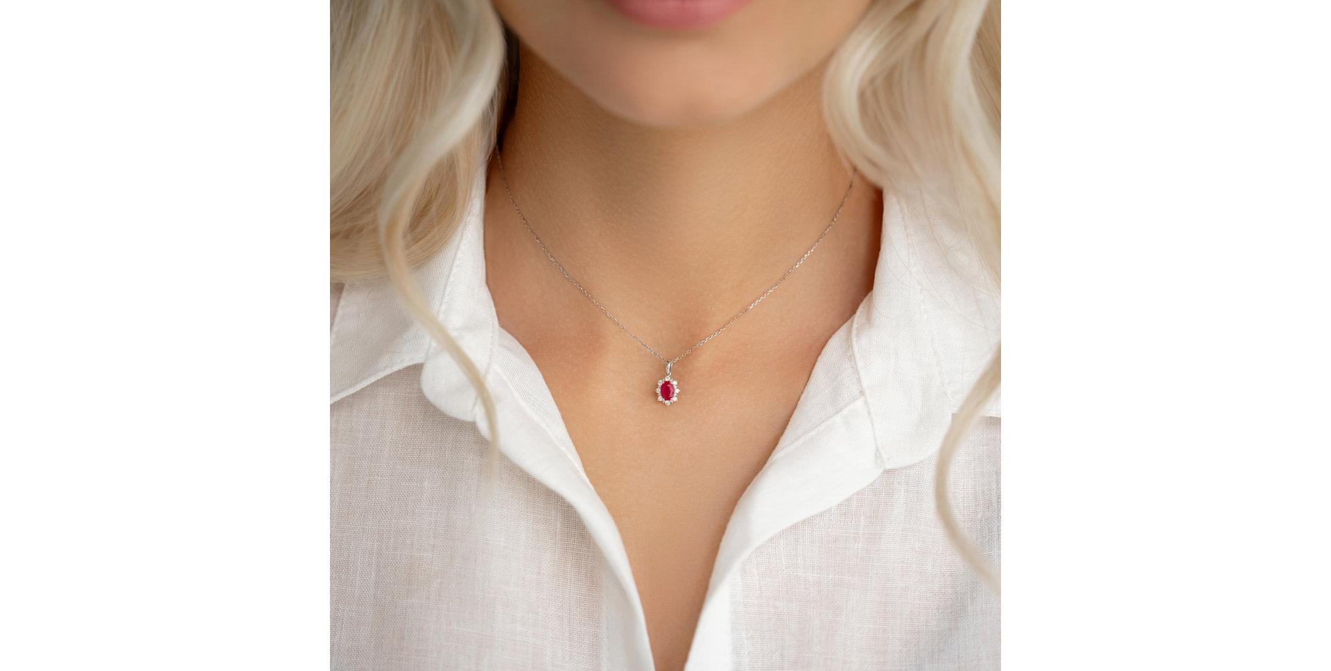 Prívesok s rubínom a diamantmi Princess