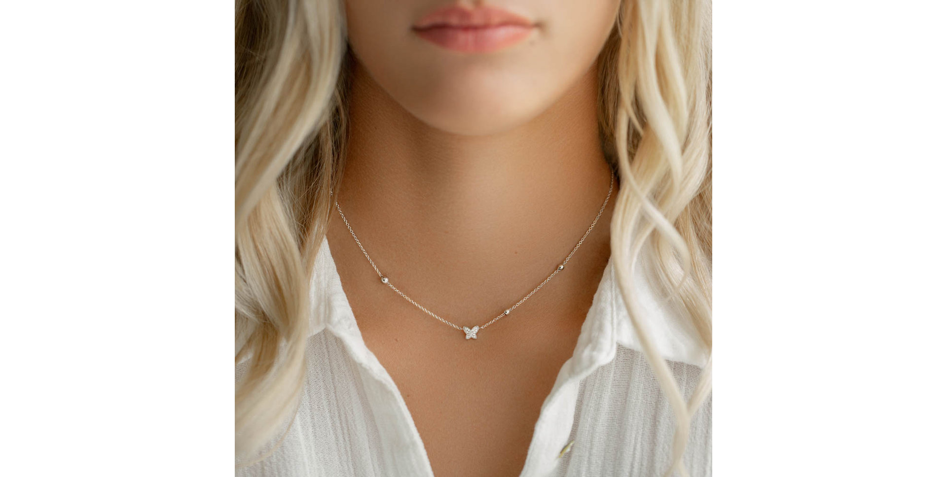 Náhrdelník s diamantmi Magic Butterfly