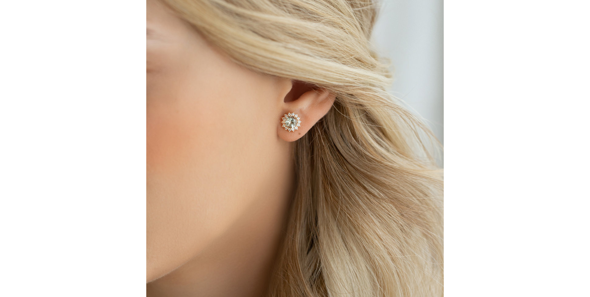 Náušnice s diamantmi a topásom sky Lilac Flower