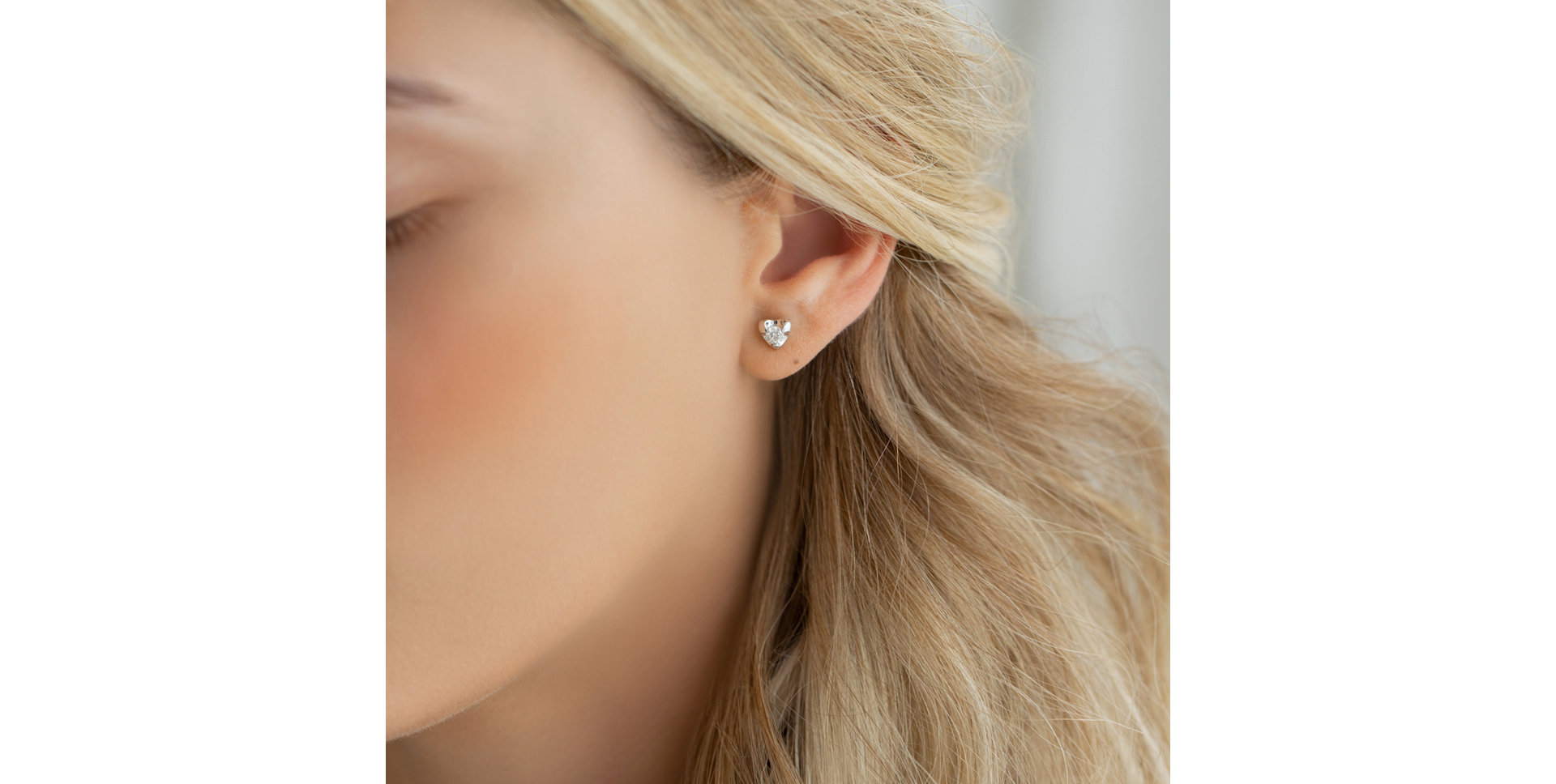 Náušnice s diamantom Full Hearts