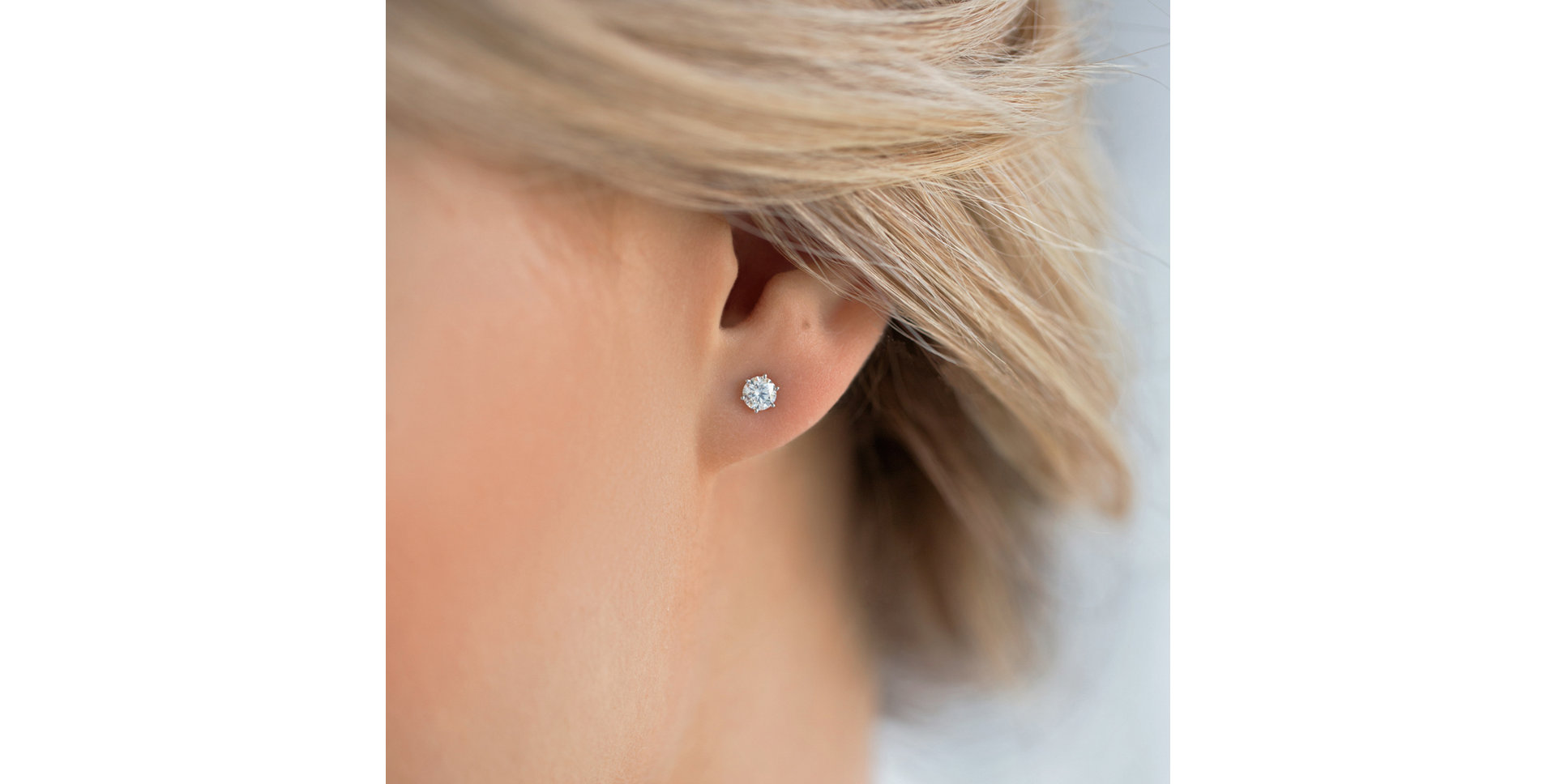 Náušnice s diamantom Essential Sparks