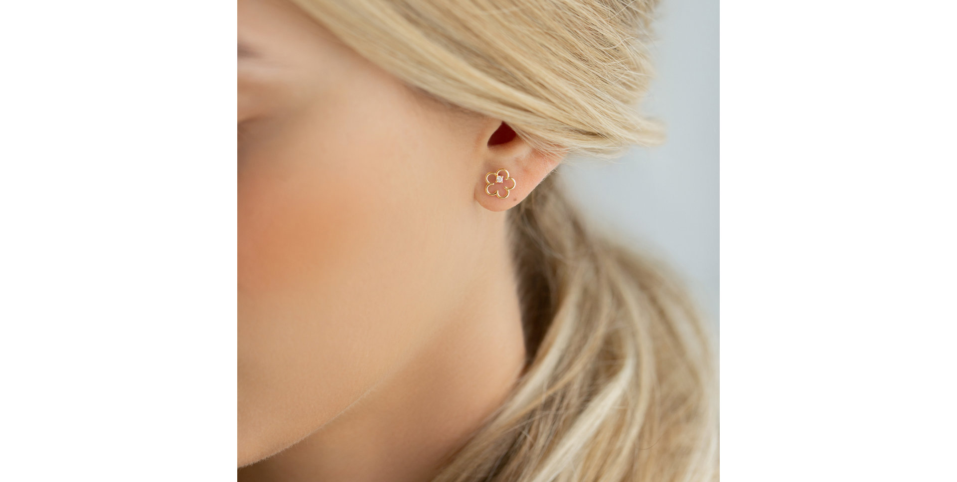 Náušnice s diamantom Glossy Daisy