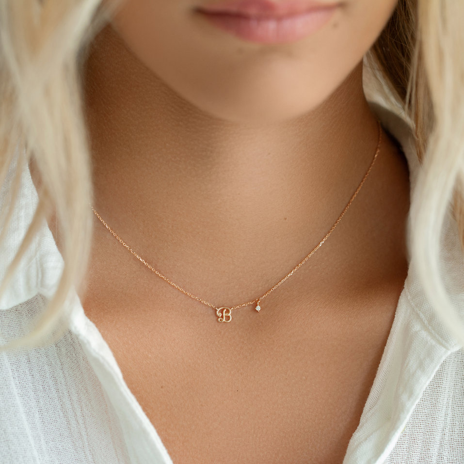 Náhrdelník s diamantom Elegance Letter