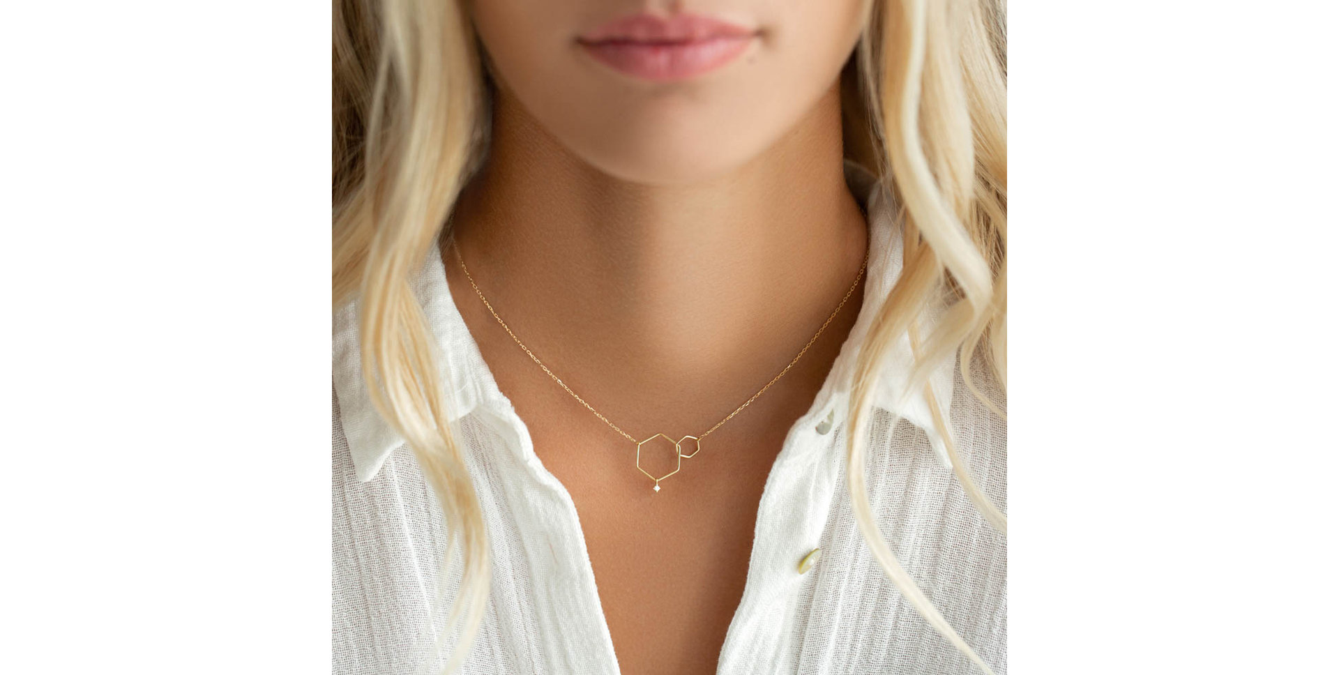 Náhrdelník s diamantom Hexagon Harmony