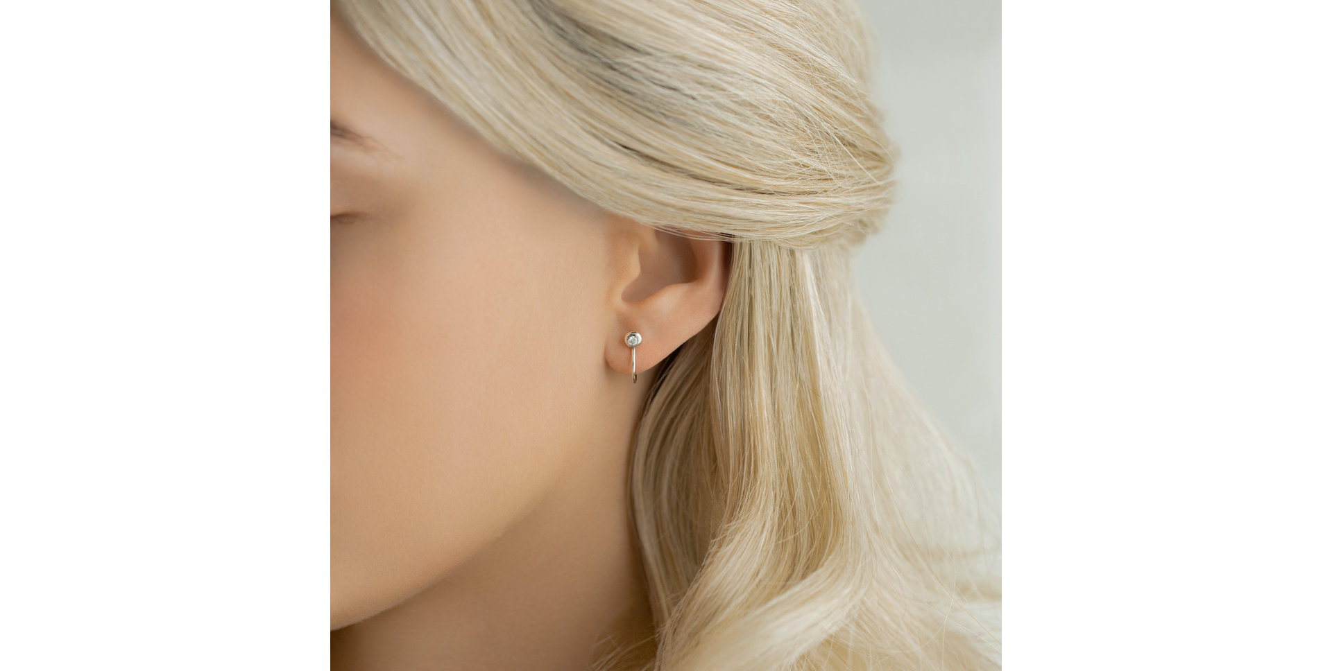 Náušnice s diamantom Dot Dot