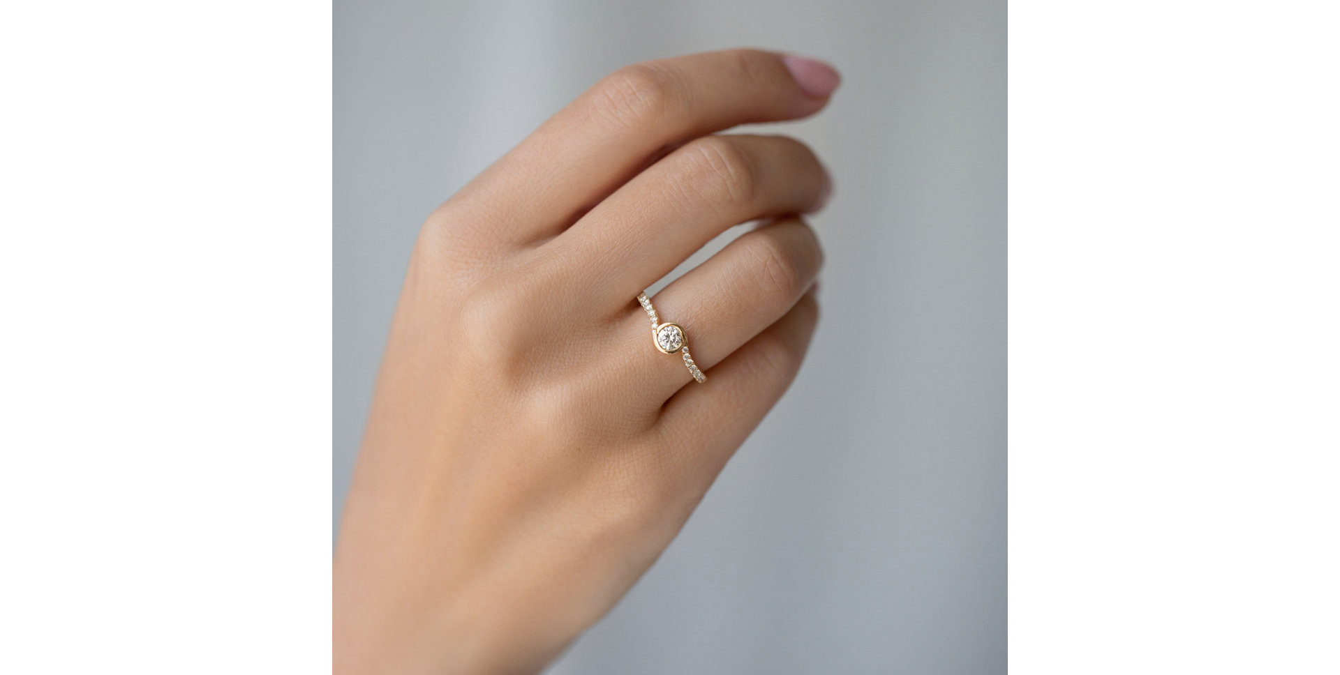 Prsteň s diamantmi Love Twist