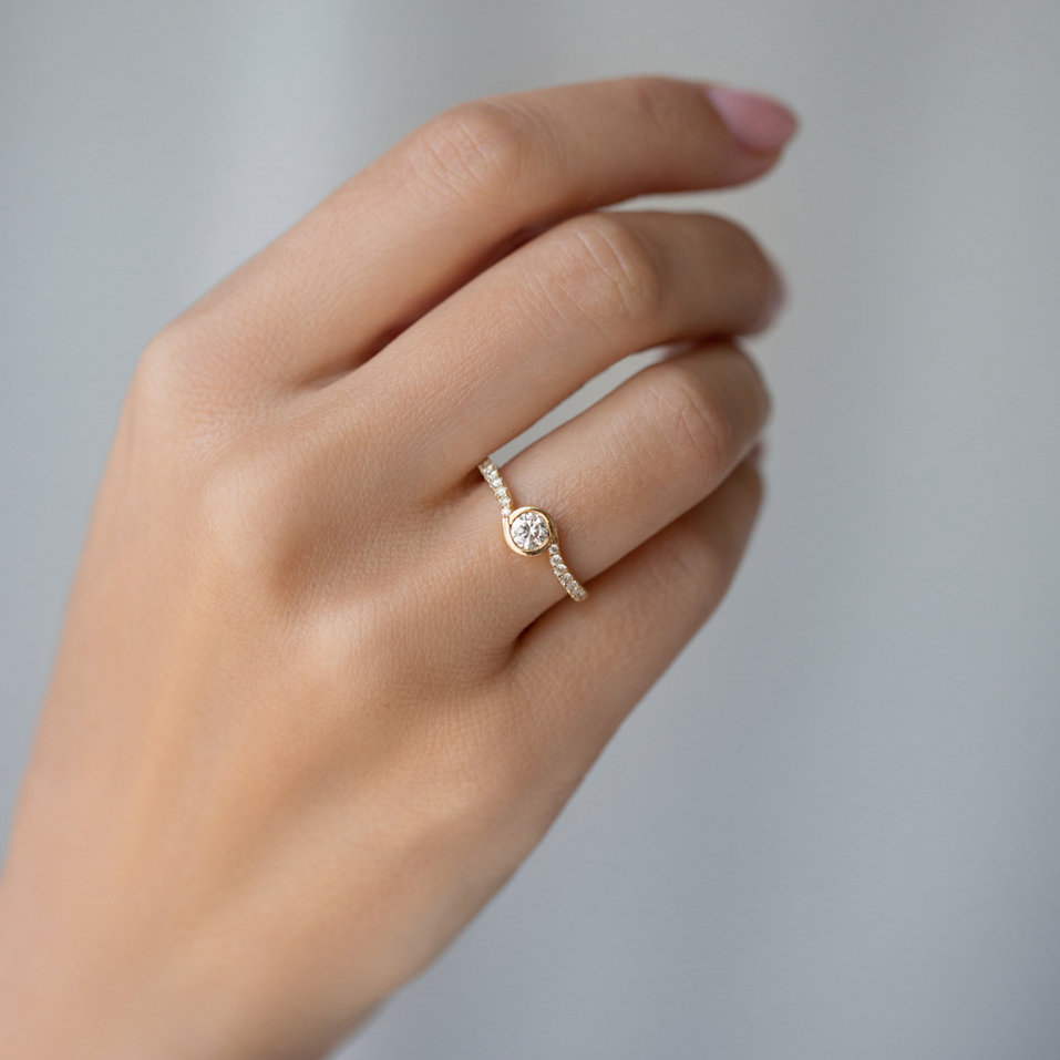 Prsteň s diamantmi Love Twist