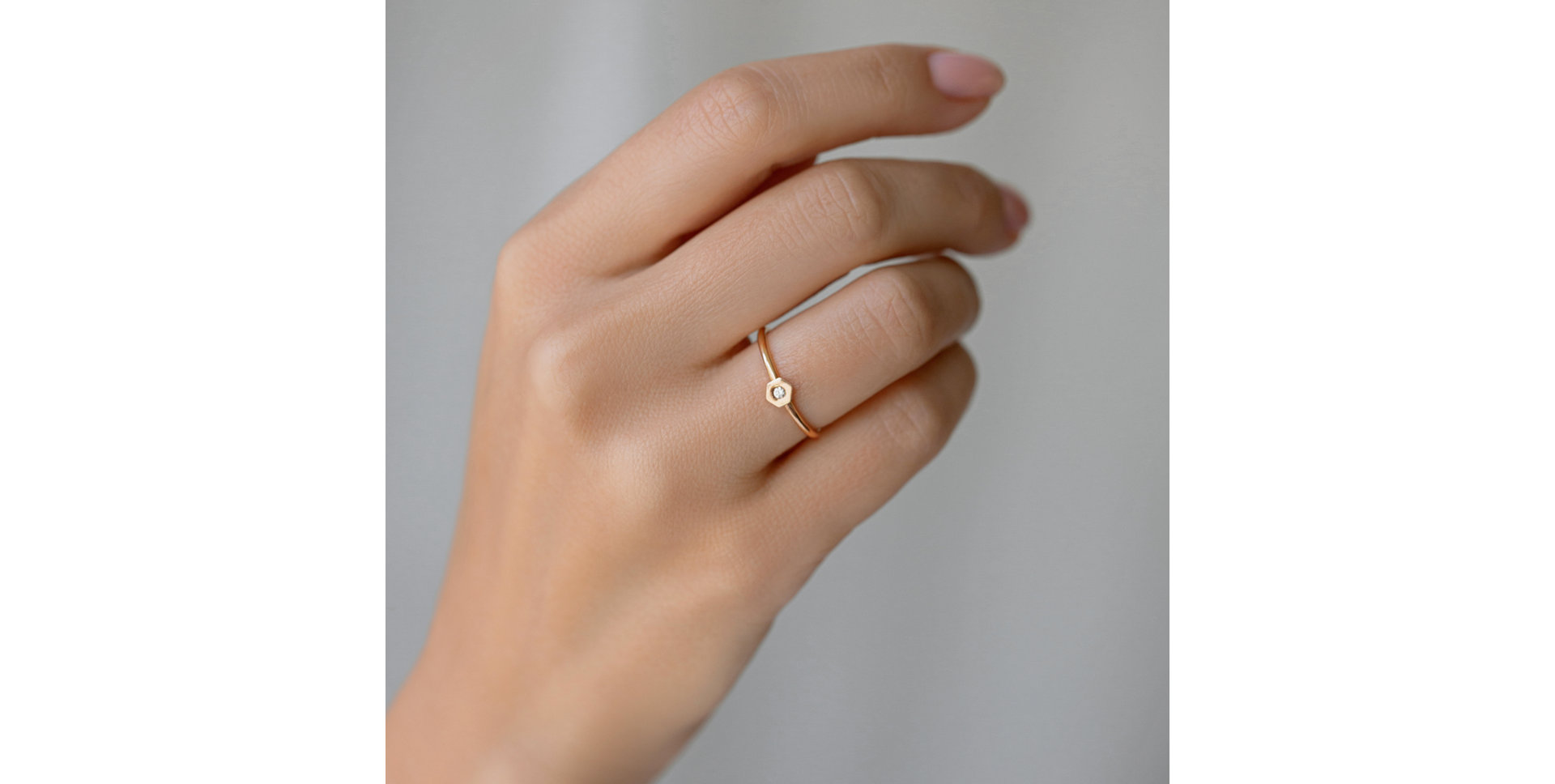 Prsteň s diamantom HexaGlam