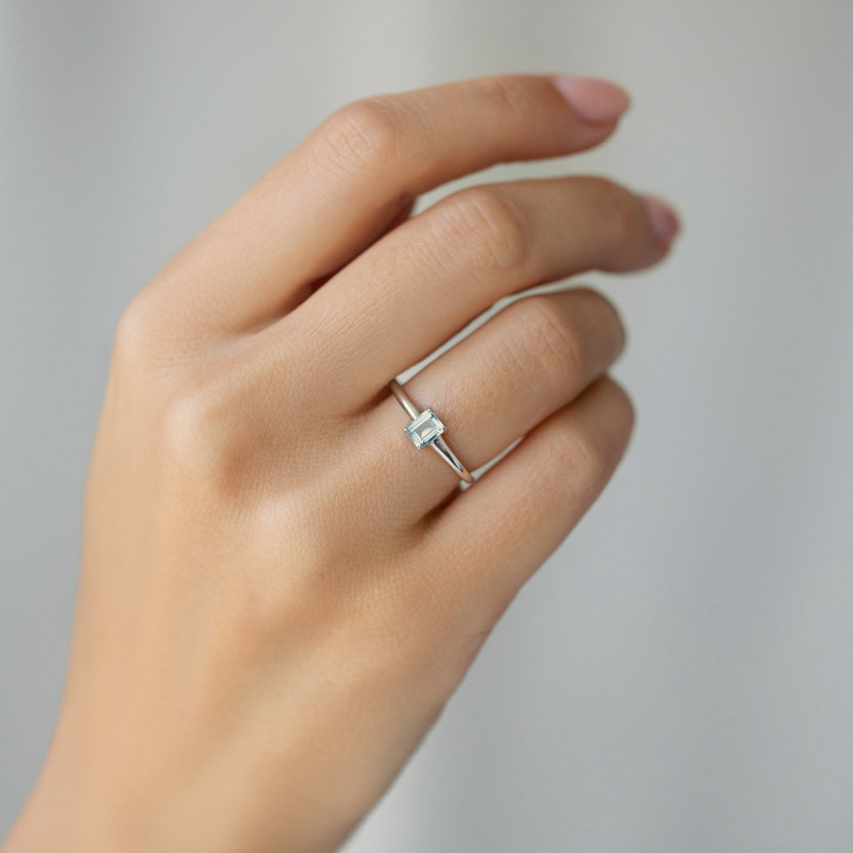 Prsteň s topásom Winslow