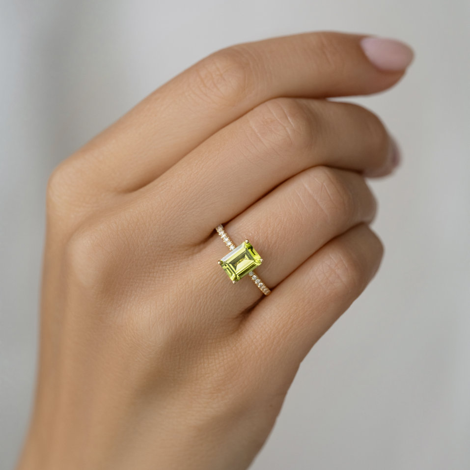 Prsteň s diamantmi a rhodolitom Mireth