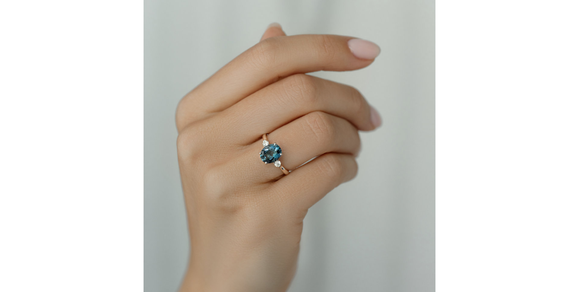 Prsteň s diamantmi a ametystom Asuan