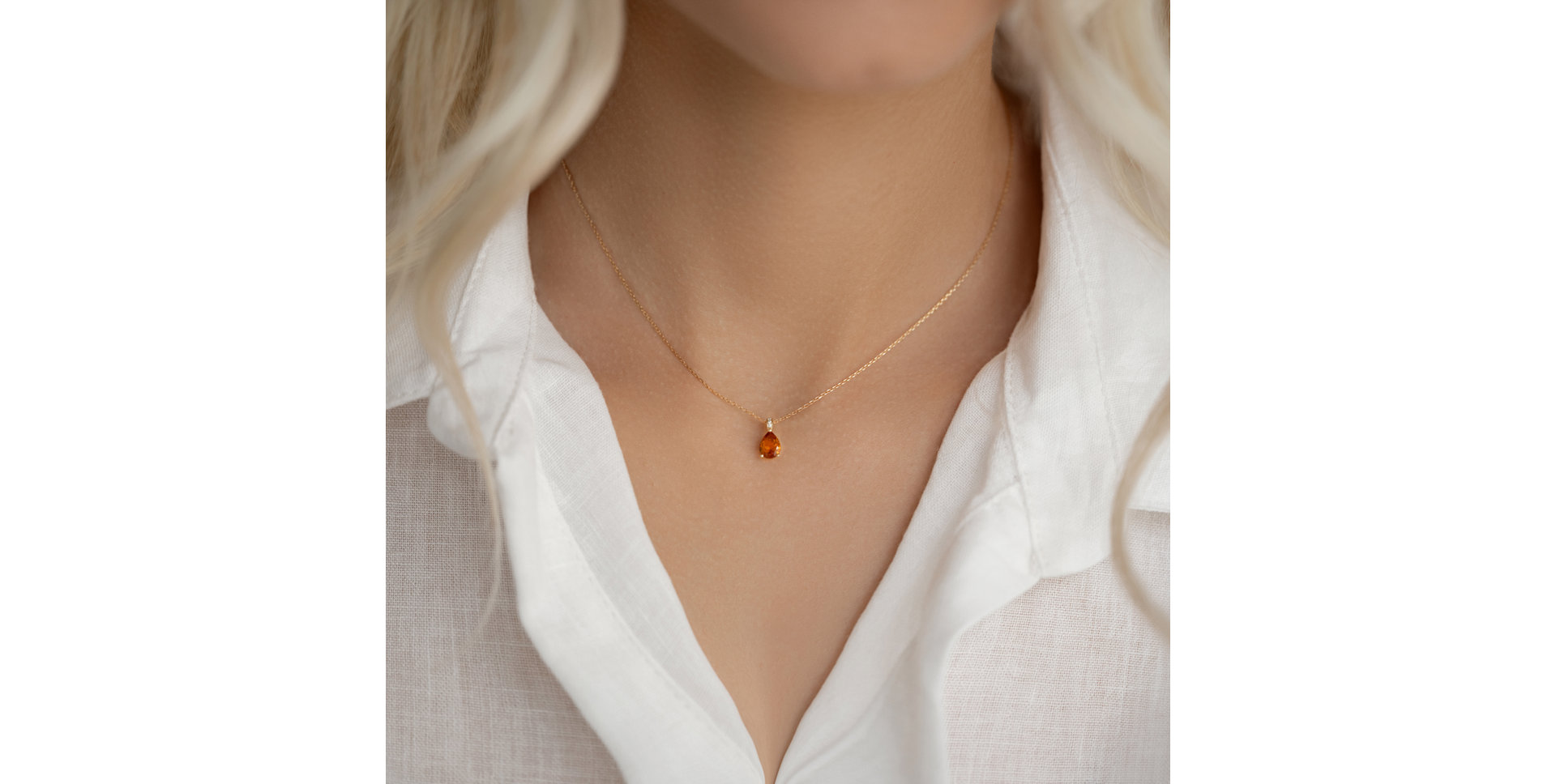 Náhrdelník s diamantmi a topásom Teardrop