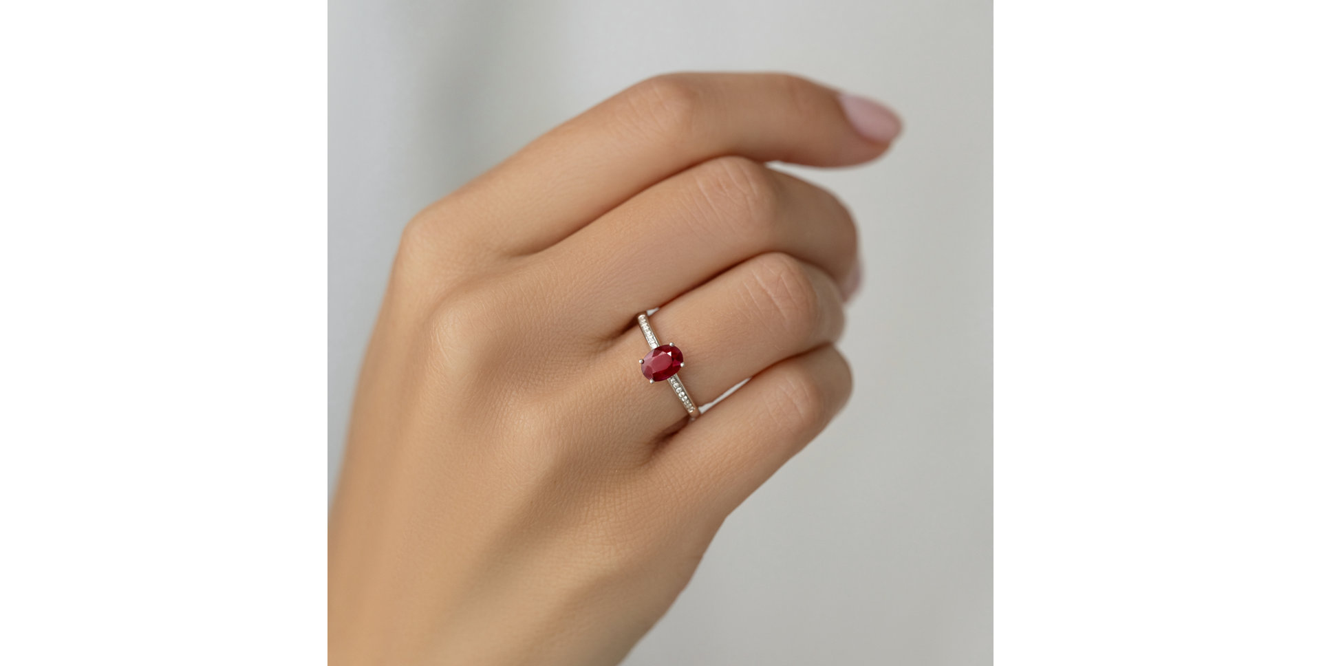 Prsteň s diamantmi a topásom Lauriene