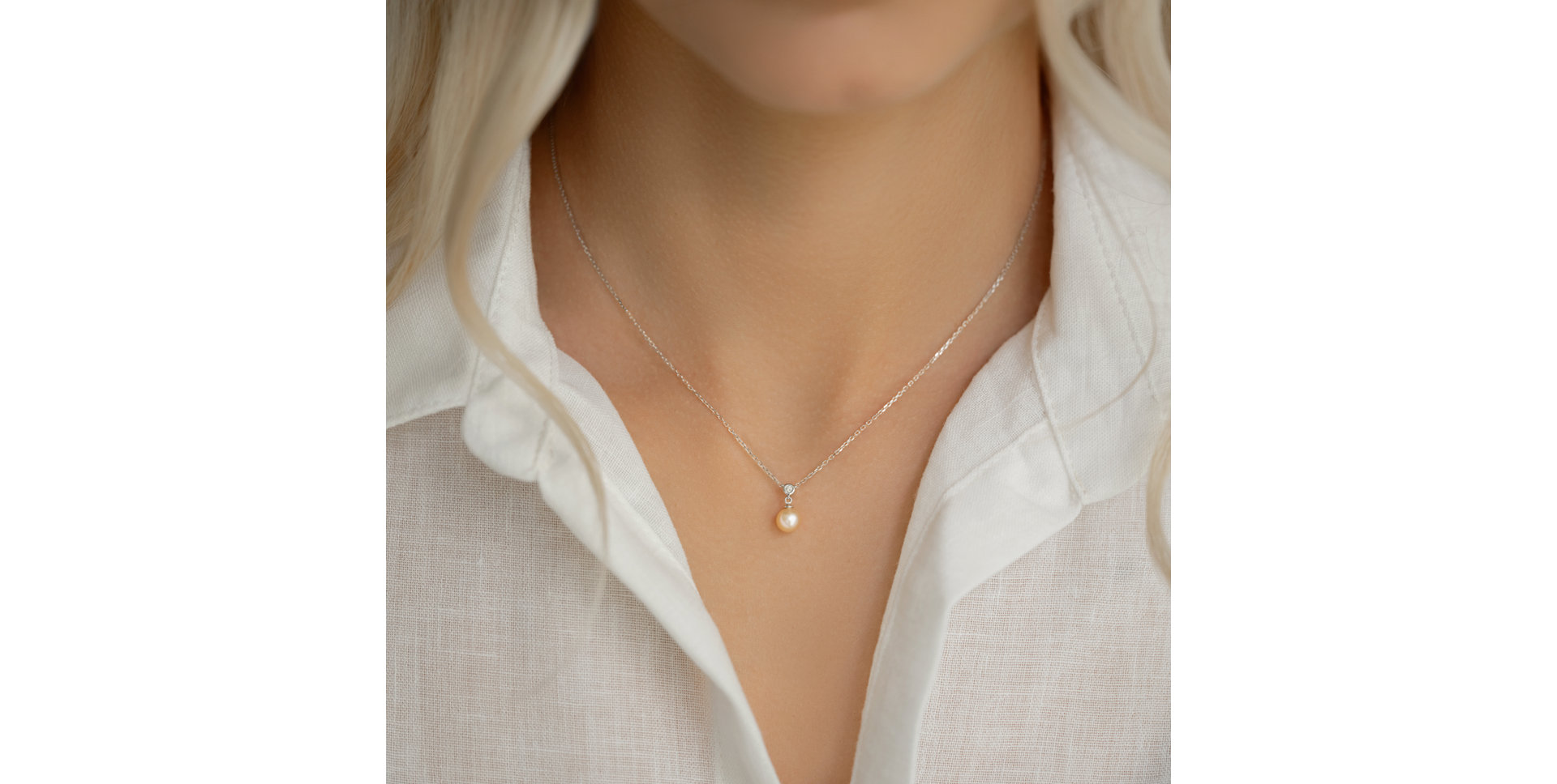 Náhrdelník s diamantom a sladkovodnou bielou perlou Historic Pearl