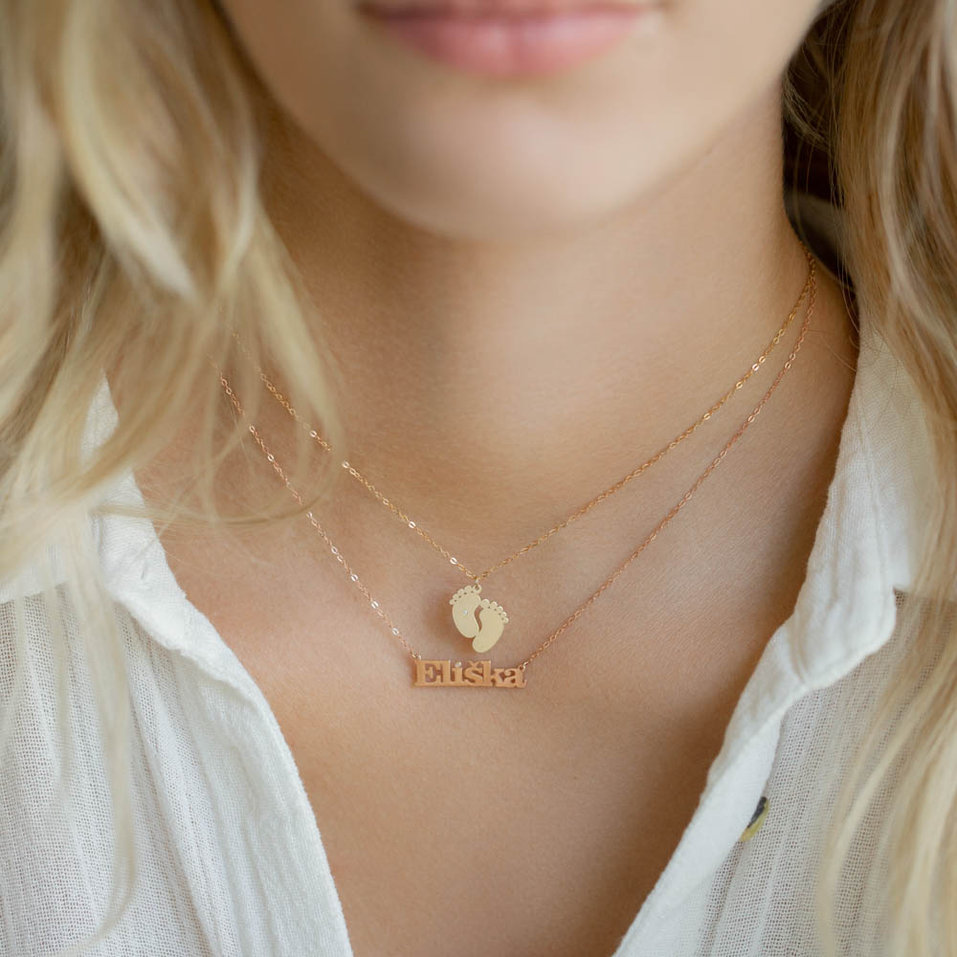 Náhrdelník s diamantom Baby Feet